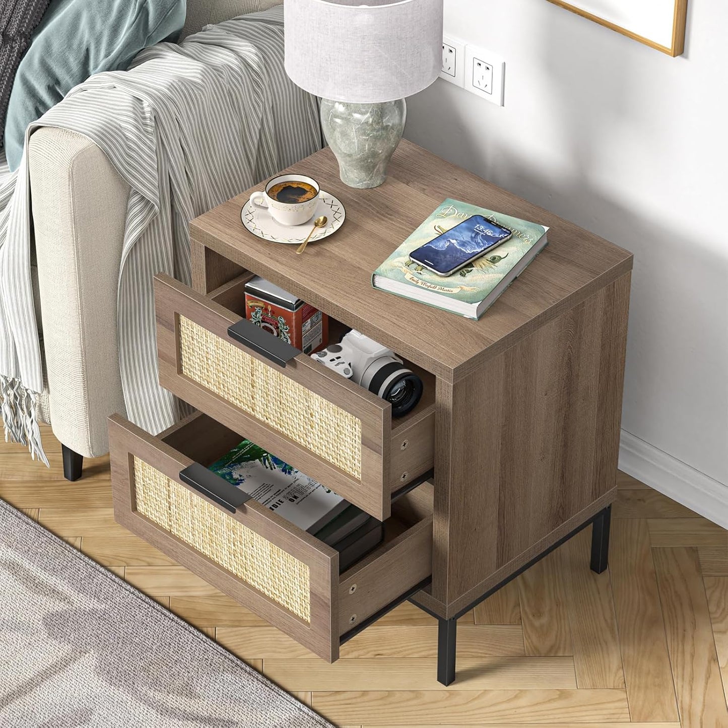 Anmytek Modern Farmhouse End Table – 2-Drawer Rattan Nightstand (Natural Oak Finish)