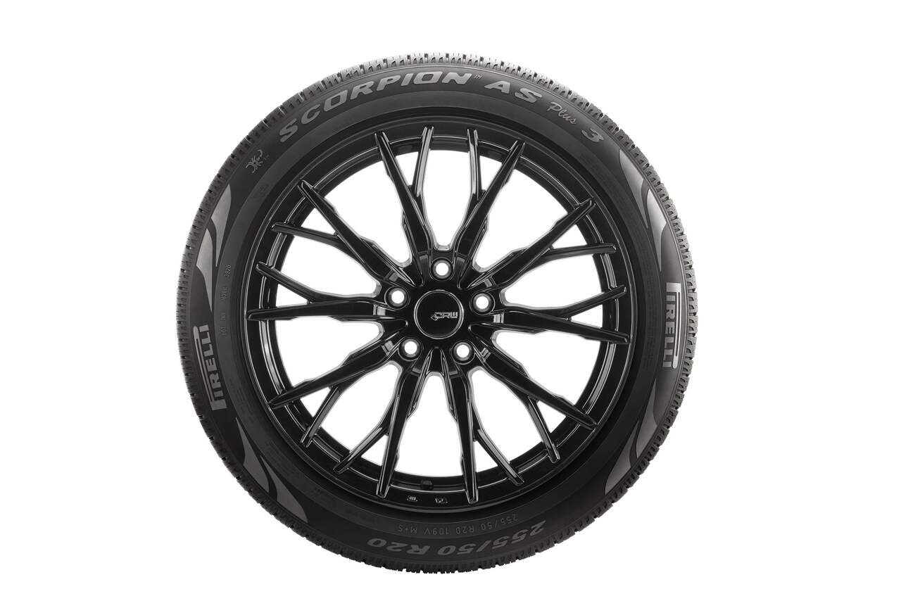 CRW GT1 Alloy Wheel – Gloss Black Rim