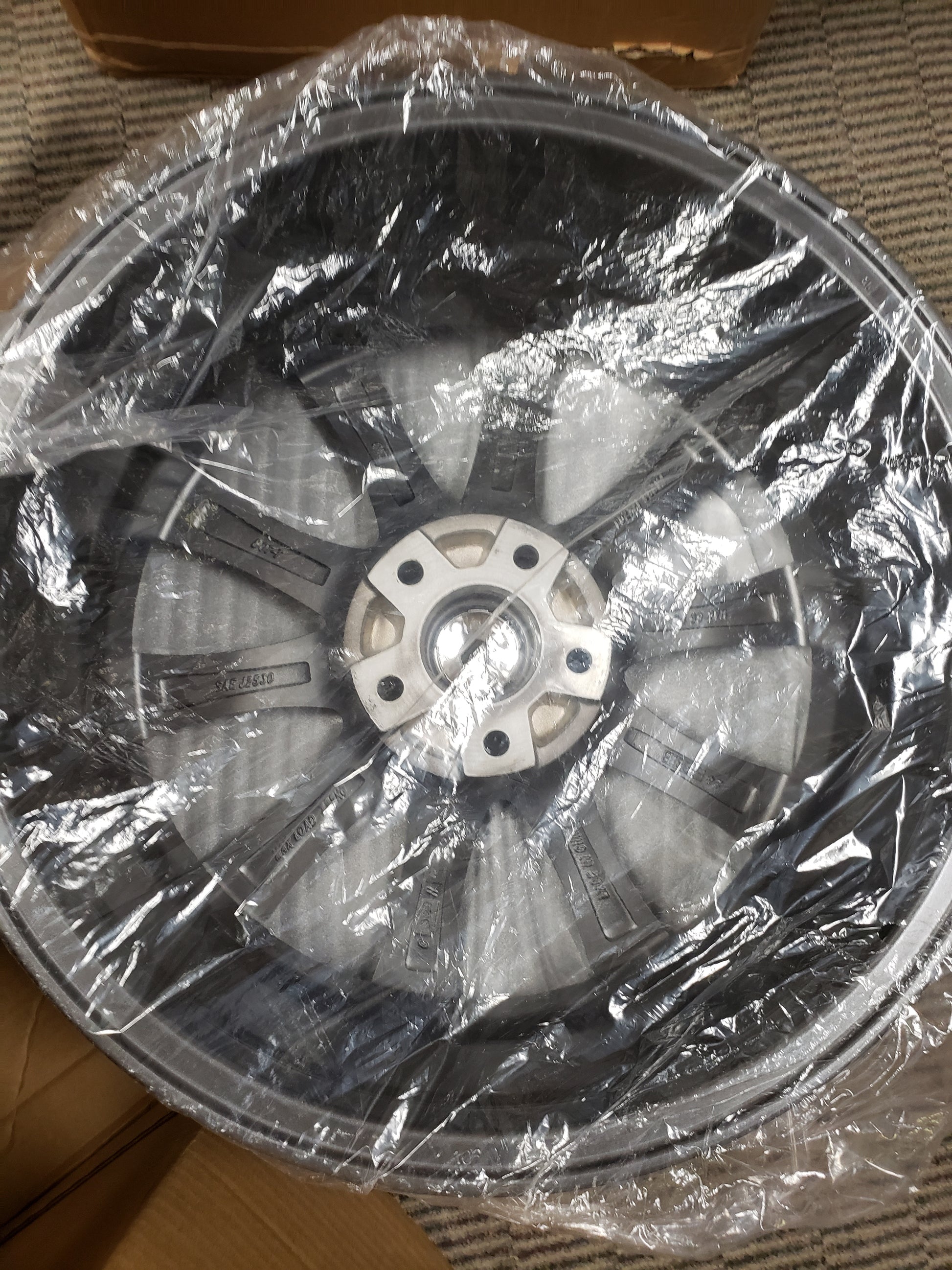 CRW GT1 Alloy Wheel – Gloss Black Rim
