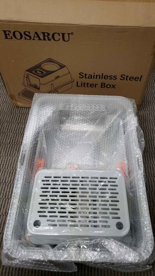 Eosarcu Stainless Steel Cat Litter Box with Lid