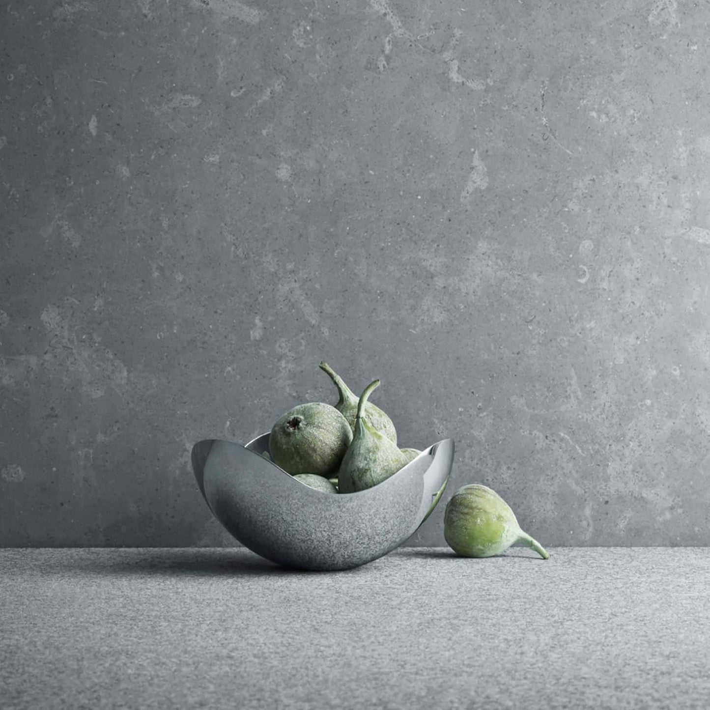 Georg Jensen Bloom Petit Stainless Steel Serving Bowl – Mirror Polished