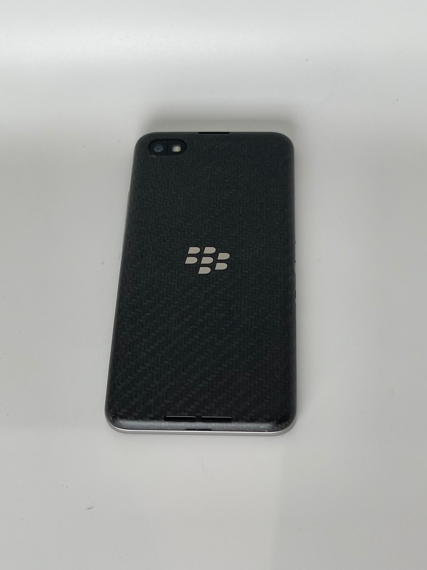 BlackBerry Z30 – 5" Touchscreen – Working