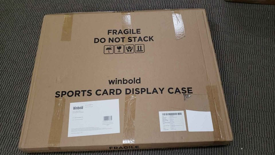 Winbold Sports Card Display Case