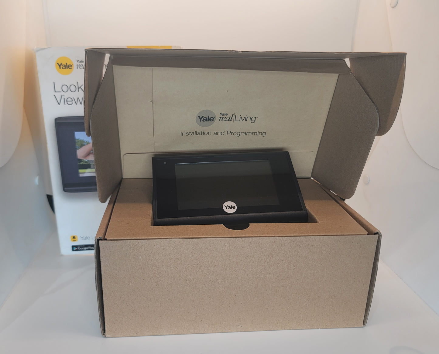 Yale Real Living Look Door Viewer with Wi-Fi