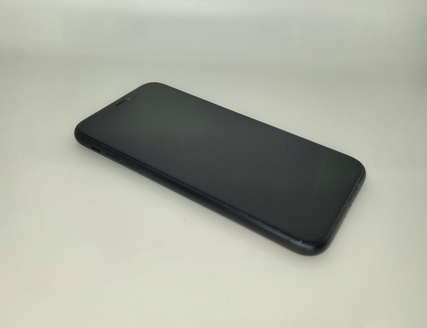 iPhone XR – 64GB (Black)