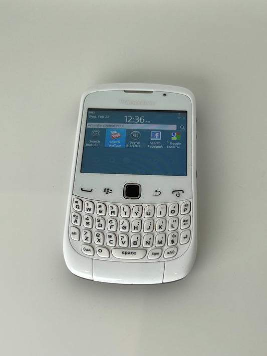 White BlackBerry Curve 9360 – Working
