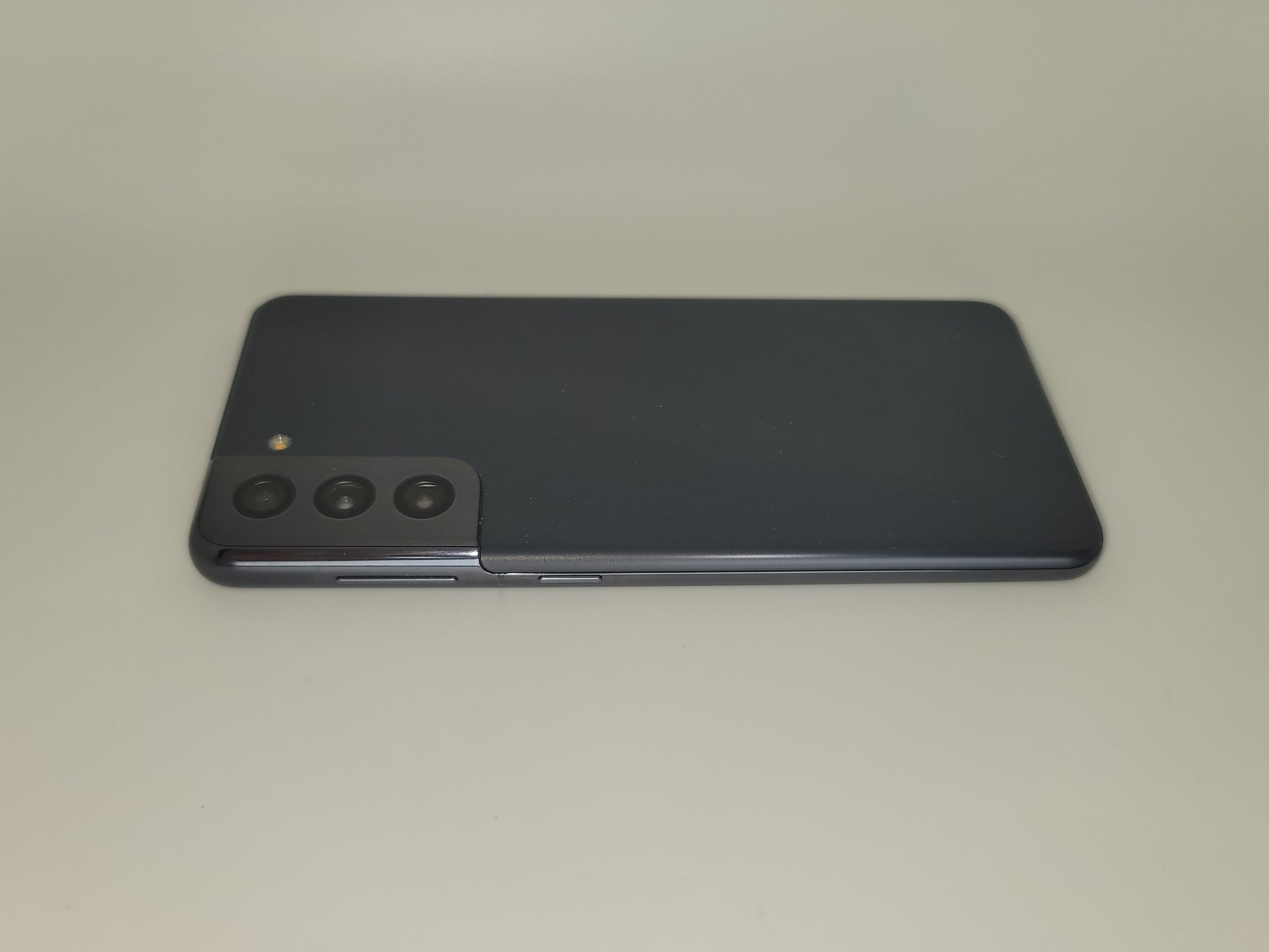 Samsung Galaxy S21 5G – 128GB (Phantom Gray)