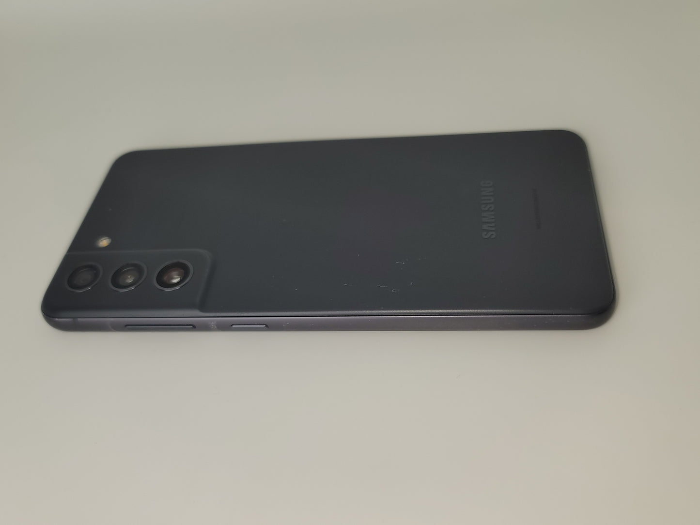 Samsung Galaxy S21 FE 5G – 128GB (Graphite)